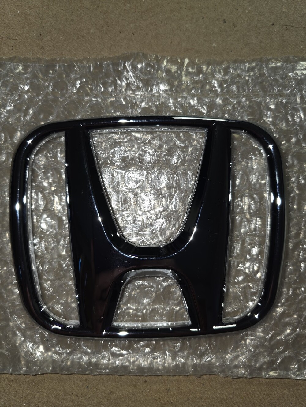 Genuine Honda Front Grille Emblem Chrome Color